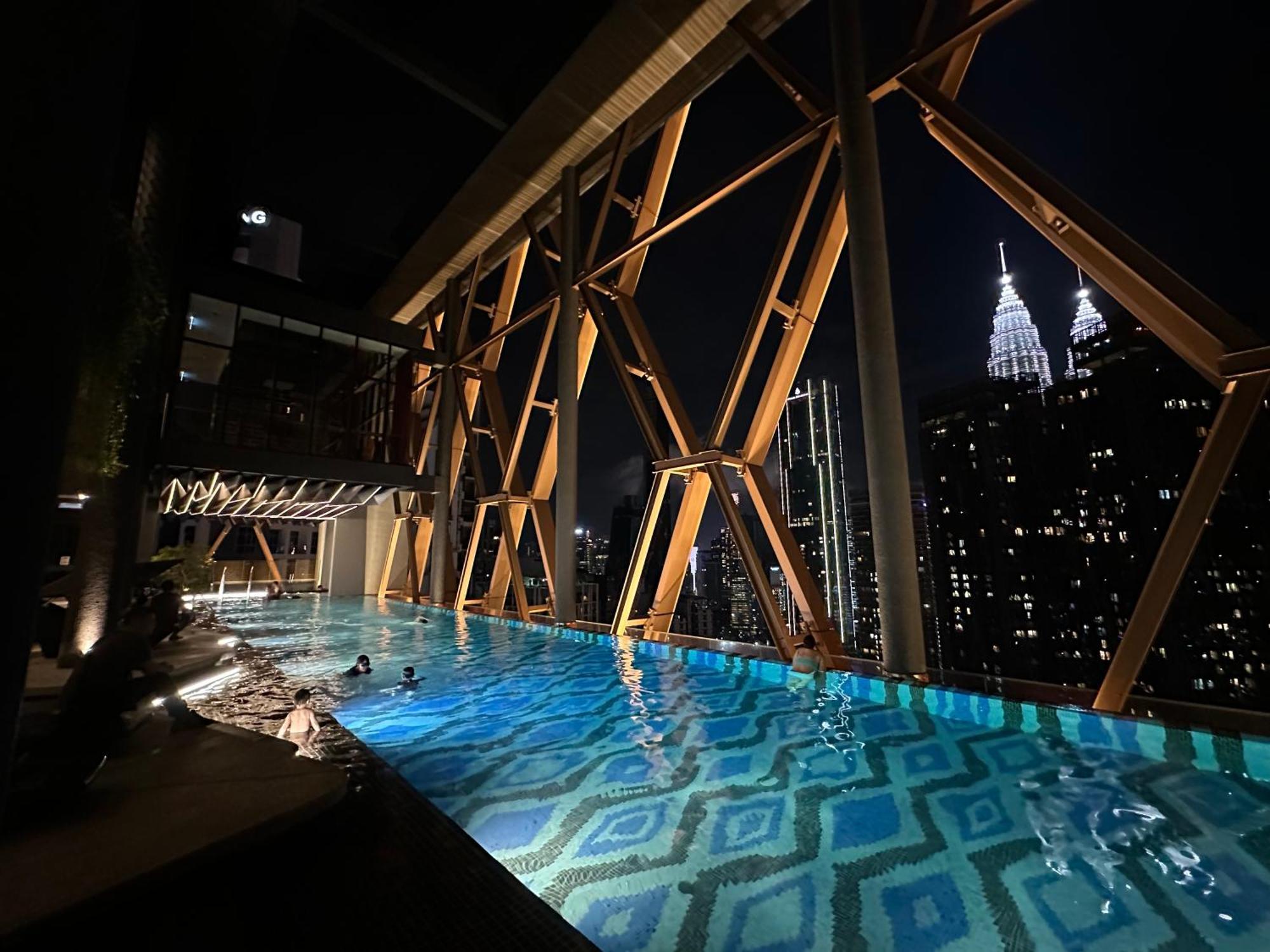 Scarletz Suites Klcc By Numa Kuala Lumpur Exterior foto